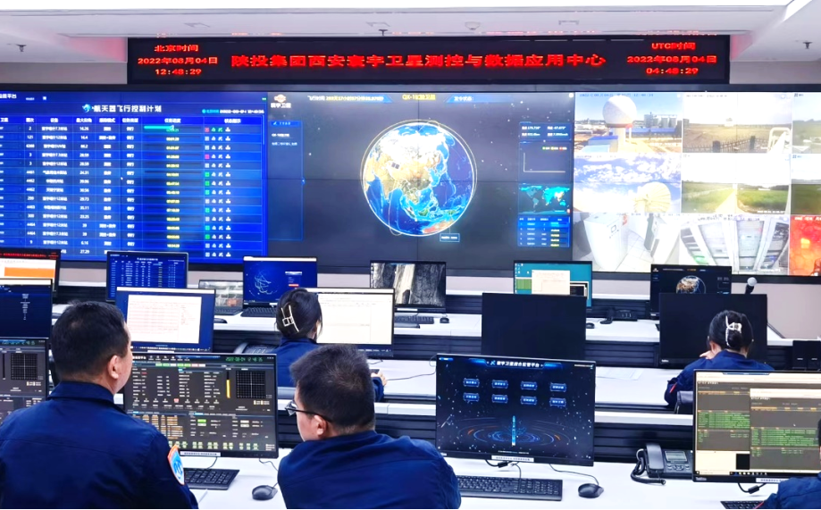 寰宇卫星副总工程师杨继春 在2022软件定义卫星高峰论坛上做专题报告